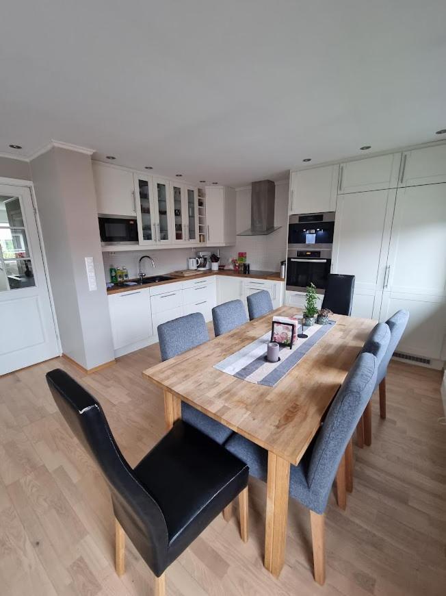 Private Guest Room In Cozy Apartment Trondheim Ngoại thất bức ảnh
